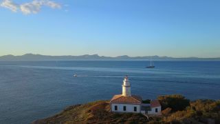 Link zum Video | Vogelperspektive, Tourismusziel, Meer, Alcudia Port, Spanien, Luftaufnahme, Mittelmeer, Balearische Inseln, Mittelmeerraum, Mallorca, Mittelmeer