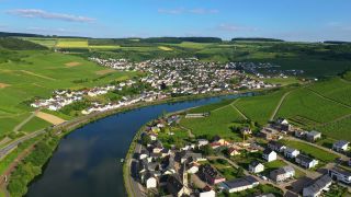 Link to Video | Rhineland-Palatinate, Upper Moselle, Moselle, Germany, Machtum, Luxembourg, Nittel, Obermoseltal