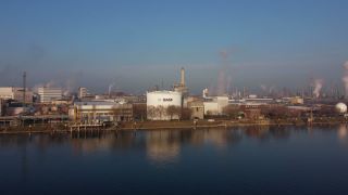 Link to Video | Rhineland-Palatinate, chemical industry, Ludwigshafen, industrial zone, industrial plant, Rhine, industrial sector, BASF