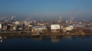 Link to Video | Rhineland-Palatinate, chemical industry, Ludwigshafen, industrial zone, industrial plant, Rhine, industrial sector, BASF