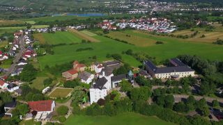 Link to Video | landscape, bird's-eye view, Saarland, casino, Upper Moselle, Germany, hotel, Schloß Berg, Nennig, Luxembourg, aerial shot, Remich