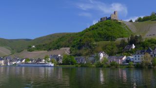 Link to Video | Rhineland-Palatinate, Bernkastel-Kues, Moselle, Germany, wine-producing region, vineyard, viticulture, Mosel-Saar-Ruwer, Moselle Valley