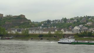 Link zum Video | Rheinland-Pfalz, Gewässer, Schifffahrt, Deutschland, Koblenz, Fluss, Rhein, Verkehrsweg
