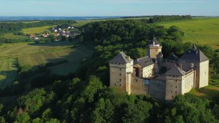 Link zum Video | Lothringen, Vogelperspektive, Tourismusziel, Frankreich, Manderen, Burg, Burg Malbrouck, Luftaufnahme, Sehenswürdigkeit, Bauwerk, Point of Interest