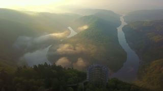 Link zum Video | Landschaft, Cloef, Tourismusziel, Saarland, Saar, Deutschland, Nebel, Fluss, Saarschleife, Mettlach, Sehenswürdigkeit, Natur, Point of Interest