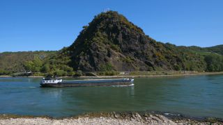 Link to Video | landscape, Rhineland-Palatinate, tourist destination, rock, maritime transport, Germany, river, Loreley, Sankt Goarshausen, tourist attraction, Rhine