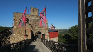 Link zum Video | Landschaft, Rheinland-Pfalz, Tourismusziel, Ehrenburg (Brodenbach), Brodenbach, Deutschland, Burg, Sehenswürdigkeit, Bauwerk, Moseltal