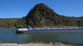 Link to Video | landscape, Rhineland-Palatinate, tourist destination, rock, maritime transport, Germany, river, Loreley, Sankt Goarshausen, tourist attraction, Rhine
