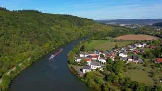 Link to Video | lock, cargo ship, landscape, bird's-eye view, Rhineland-Palatinate, transport, cargo shipping, Saar, maritime transport, Germany, barrage, river, aerial shot, Hamm, Kanzem, transport