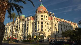 Link to Video | tourist destination, France, Provence-Alpes-Côte d'Azur, big city, French Riviera, hotel, Nice, Mediterranean Sea, tourism, tourist attraction, tourism destination, Hotel Negresco, mediterranean sea