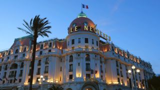 Link to Video | Sehenswürdigkeit, France, Provence-Alpes-Côte d'Azur, big city, Alpes-Maritimes, Nice, commune of France, Mediterranean Sea, Mediterranean country, tourist attraction, Mediterranean Basin, Hotel Negresco