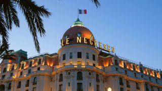 Link to Video | Sehenswürdigkeit, France, Provence-Alpes-Côte d'Azur, big city, Alpes-Maritimes, Nice, commune of France, Mediterranean Sea, Mediterranean country, tourist attraction, Mediterranean Basin, Hotel Negresco