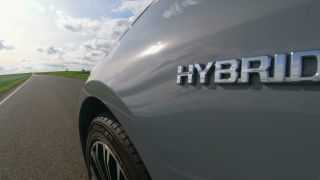 Link to Video | hybrid electric vehicle, electric vehicle, hybrid vehicle, highway, mode of transport, road, transport infrastructure, alternative energy, vehicle, Hybrid, traffic, transport