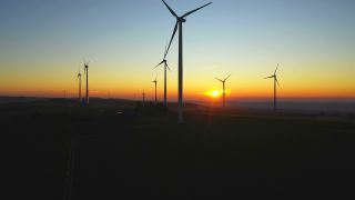 Link zum Video | Technologie, erneuerbare Energie, Energieversorgung, Windgenerator, Windpark, Windenergieanlage, Windkraft in Deutschland, Alternativenergie, Windenergie, Windkraftanlage, Windenergie