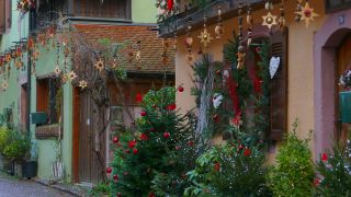 Link to Video | Alsace, tourist destination, France, Grand Est, Altstadt, tourism destination, Christmas decoration, Kaysersberg