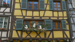Link to Video | Alsace, tourist destination, Colmar, France, Grand Est, Christmas, tourism destination, decoration, Christmas decoration, Advent