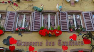 Link to Video | Alsace, tourist destination, Colmar, France, Grand Est, Christmas, tourism destination, decoration, Christmas decoration, Advent