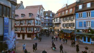 Link to Video | Alsace, vacation, tourist destination, Haut-Rhin, Colmar, France, leisure, Grand Est, Christmas, tourism, tourist, tourism destination, Christmas decoration, Altstadt, paid time off, Advent