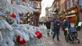 Link to Video | Alsace, vacation, tourist destination, Haut-Rhin, Colmar, France, leisure, Grand Est, Christmas, tourism, tourist, tourism destination, Christmas decoration, Altstadt, paid time off, Advent