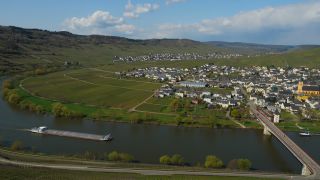 Link to Video | landscape, Rhineland-Palatinate, landscape element, Moselle, Germany, wine-producing region, viticulture, landform, Mittelmosel, valley, river, natural watercourse, Mosel-Saar-Ruwer, Moselle Valley