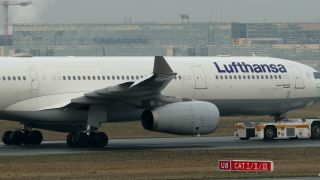 Link to Video | aircraft, airport, Verkehr, mode of transport, transport infrastructure, airline, transport, aviation, thoroughfare, mobility