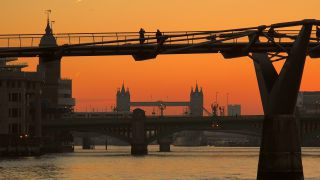 Link to Video | tourist destination, United Kingdom, million city, River Thames, metropolis, England, British Isles, capital city, city, tourist attraction, London, point of interest