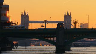 Link to Video | tourist destination, United Kingdom, million city, River Thames, metropolis, England, British Isles, capital city, city, tourist attraction, London, point of interest