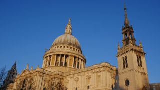 Link to Video | financial centre, island country, tourist destination, United Kingdom, million city, metropolis, England, Great Britain, city, tourist attraction, London, point of interest