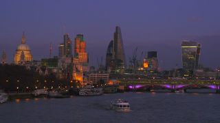 Link to Video | financial centre, island country, tourist destination, United Kingdom, million city, metropolis, England, Great Britain, city, tourist attraction, London, point of interest