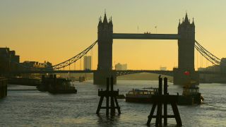 Link to Video | tourist destination, United Kingdom, big city, million city, metropolis, England, Great Britain, British Isles, Europe, capital city, city, tourist attraction, London, point of interest