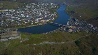 Link to Video | bird's-eye view, Rhineland-Palatinate, Moselle, Germany, wine-producing region, vineyard, castle, valley, river, aerial shot, Mosel-Saar-Ruwer, architectural structure