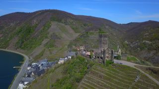 Link to Video | bird's-eye view, Rhineland-Palatinate, Moselle, Germany, wine-producing region, vineyard, castle, valley, river, aerial shot, Mosel-Saar-Ruwer, architectural structure