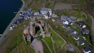 Link to Video | bird's-eye view, Rhineland-Palatinate, Moselle, Germany, wine-producing region, vineyard, castle, valley, river, aerial shot, Mosel-Saar-Ruwer, architectural structure
