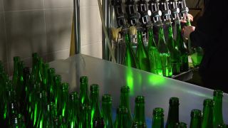Link to Video | machine, liquid, bottling company, alcoholic beverage, winery, bin, wine-producing region, viticulture, wine, bottling, mechanism, bottling line, Mosel-Saar-Ruwer, bottle, container
