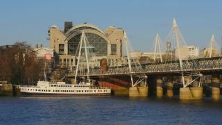 Link to Video | financial centre, tourist destination, United Kingdom, metropolis, England, Great Britain, British Isles, capital city, city, tourist attraction, London