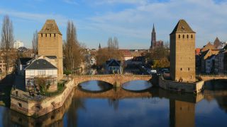 Link to Video | Alsace, tourist destination, France, big city, Grand Est, arrondissement of Strasbourg, tourist attraction, Strasbourg, Ill
