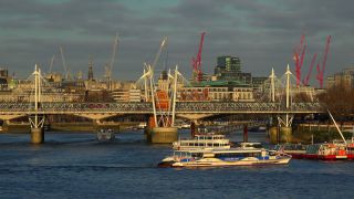 Link to Video | financial centre, tourist destination, United Kingdom, metropolis, England, Great Britain, British Isles, capital city, city, tourist attraction, London