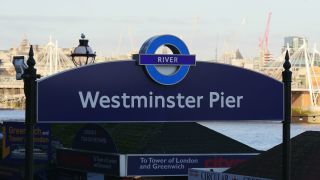 Link to Video | financial centre, tourist destination, United Kingdom, River Thames, metropolis, England, Great Britain, British Isles, capital city, tourist attraction, London
