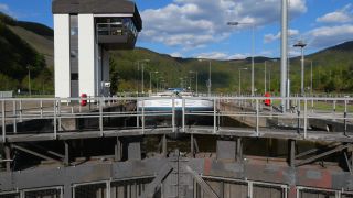 Link to Video | lock, cargo ship, Rhineland-Palatinate, cargo shipping, Saar, maritime transport, Germany, Staustufe Serrig, water transport, river, Serrig