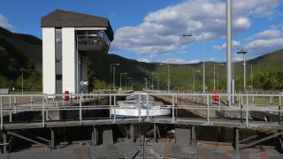 Link to Video | lock, cargo ship, Rhineland-Palatinate, cargo shipping, Saar, maritime transport, Germany, Staustufe Serrig, water transport, river, Serrig