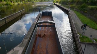 Link to Video | lock, cargo ship, Rhineland-Palatinate, cargo shipping, Saar, maritime transport, Germany, Staustufe Serrig, water transport, river, Serrig