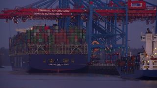 Link to Video | Hamburg, city-state, big city, maritime transport, Elbe, container ship, logistics, port settlement, industry, water transport, mode of transport, sea shipping, port, container terminal, portainer, crate, lake transport, Hanseatic city, transport