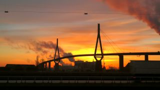 Link to Video | Hamburg, dawn, bridge, city-state, big city, million city, Verkehr, logistics, Germany, port settlement, Köhlbrand Bridge, Silhouette, red sky at morning, Köhlbrand, transport, morning, human-made geographic feature, architectural structure