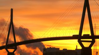 Link to Video | Hamburg, dawn, bridge, city-state, big city, million city, Verkehr, logistics, Germany, port settlement, Köhlbrand Bridge, Silhouette, red sky at morning, Köhlbrand, transport, morning, human-made geographic feature, architectural structure