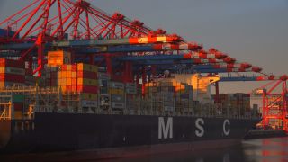 Link to Video | Hamburg, city-state, big city, maritime transport, Elbe, container ship, logistics, port settlement, industry, water transport, mode of transport, sea shipping, port, container terminal, portainer, crate, lake transport, Hanseatic city, transport