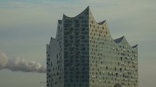 Link to Video | Hamburg, winter, maritime transport, million city, Elbe, Germany, metropolis, port settlement, ice, ice floe, river, port, Hanseatic city