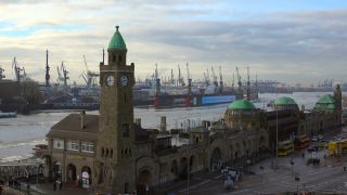 Link to Video | Hamburg, big city, million city, Elbe, river, port