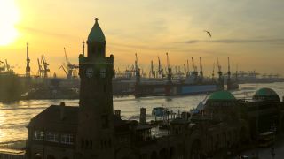 Link to Video | Hamburg, big city, million city, Elbe, river, port