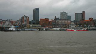 Link to Video | Hamburg, winter, big city, million city, Elbe, Germany, port settlement, river, Hanseatic city