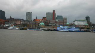 Link to Video | Hamburg, winter, big city, million city, Elbe, Germany, port settlement, river, Hanseatic city